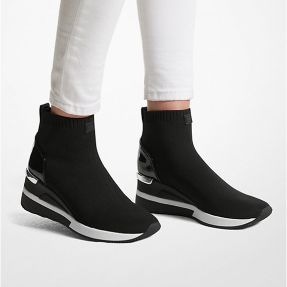 MICHAEL Michael Kors Shoes - Michael KORS Skyler Stretch Knit Sock Sneakers size 9.5